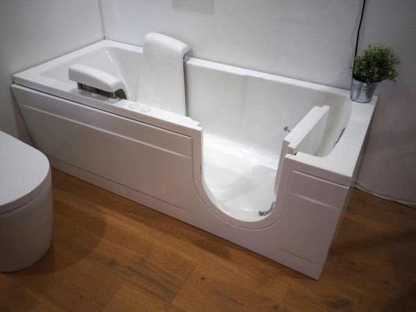 Walk In Tub Installation in Amelia